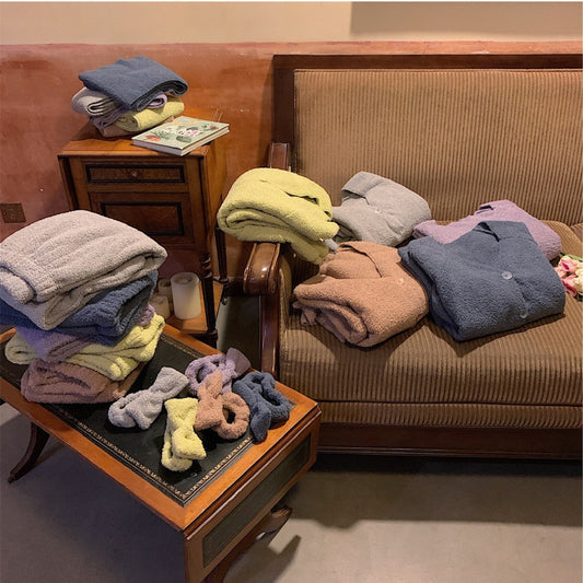 Ladies Thickened Fleece Warm Homewear Pajamas Set