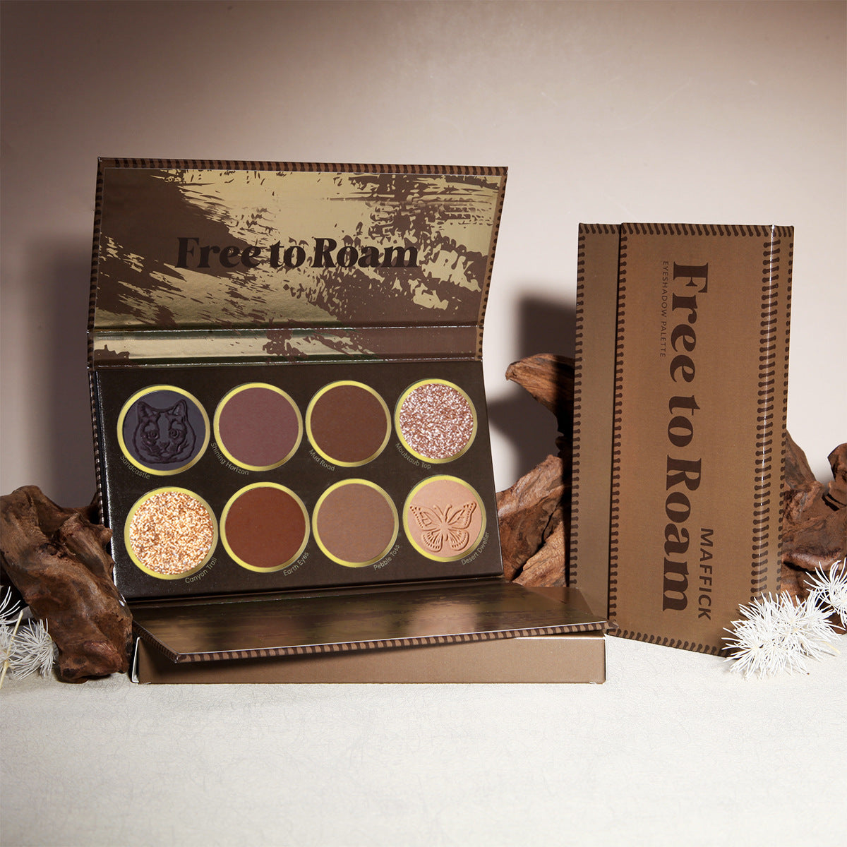 Makeup Free Roaming 8 Colors Eye Shadow Plate Matte