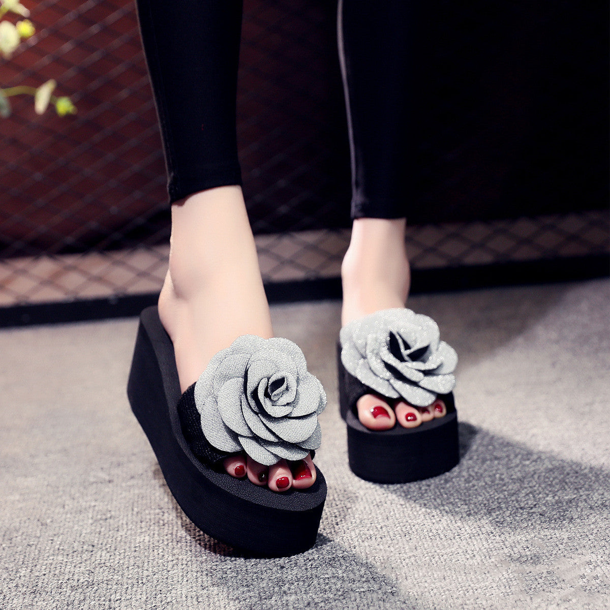 New Style Slippers Female Summer Big Flower Sandals And Slippers One-Word Slippers