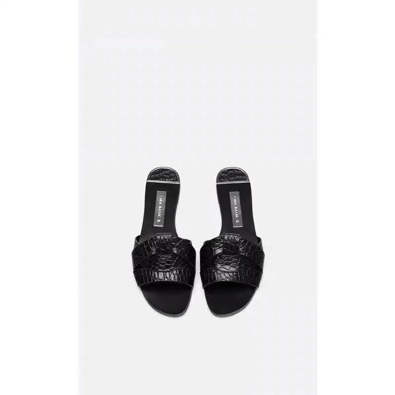 Leather cross strap sandals