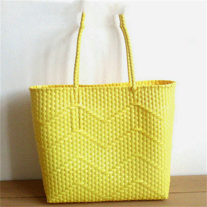 Women's Woven Wavy Tote Shopping Basket