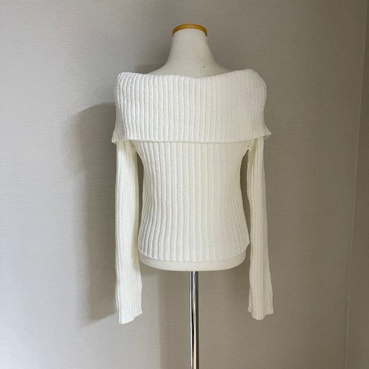 Women's Niche V-neck Off-shoulder Slim Pullover Knitted Top