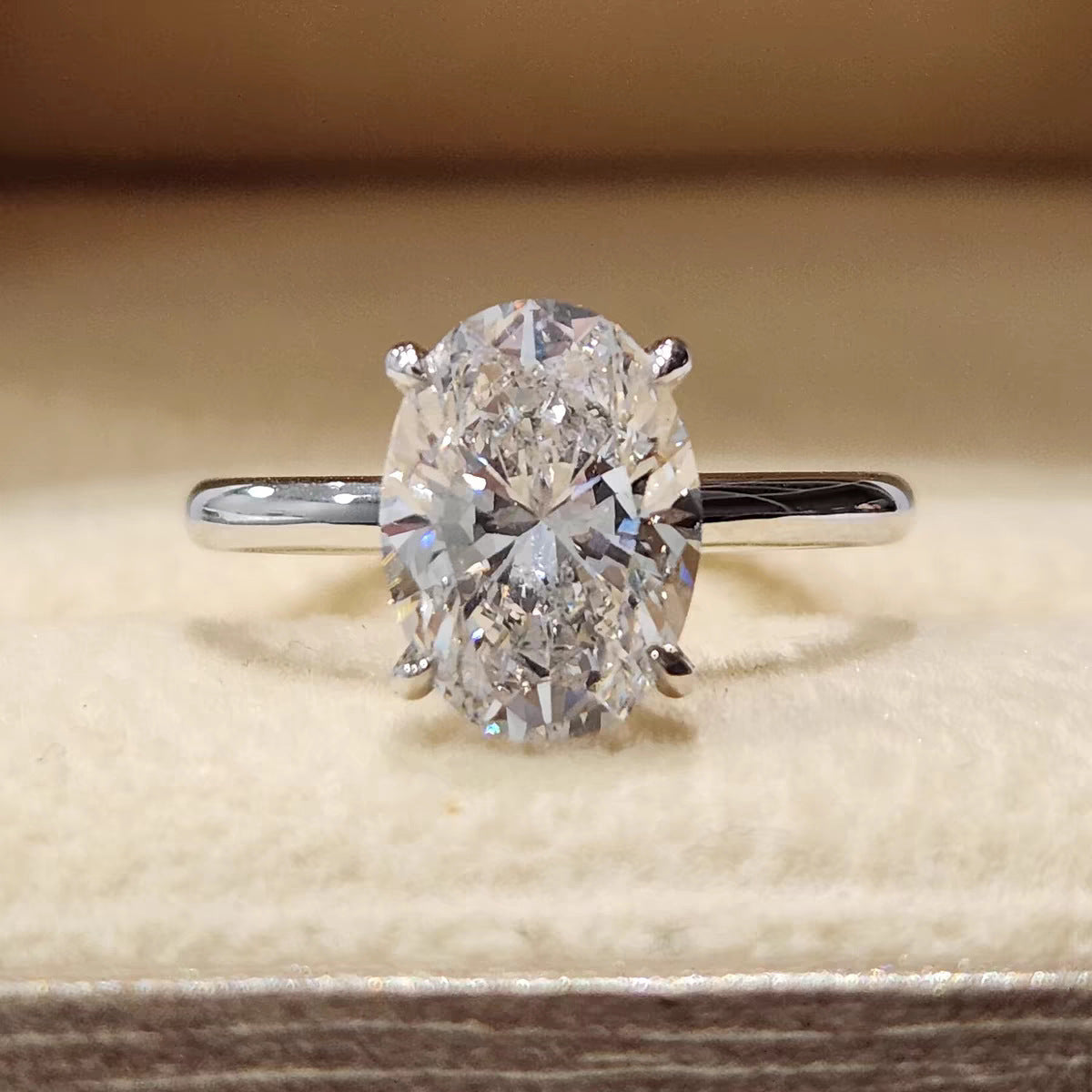 Zircon Oval Women's Light Ring Luxury