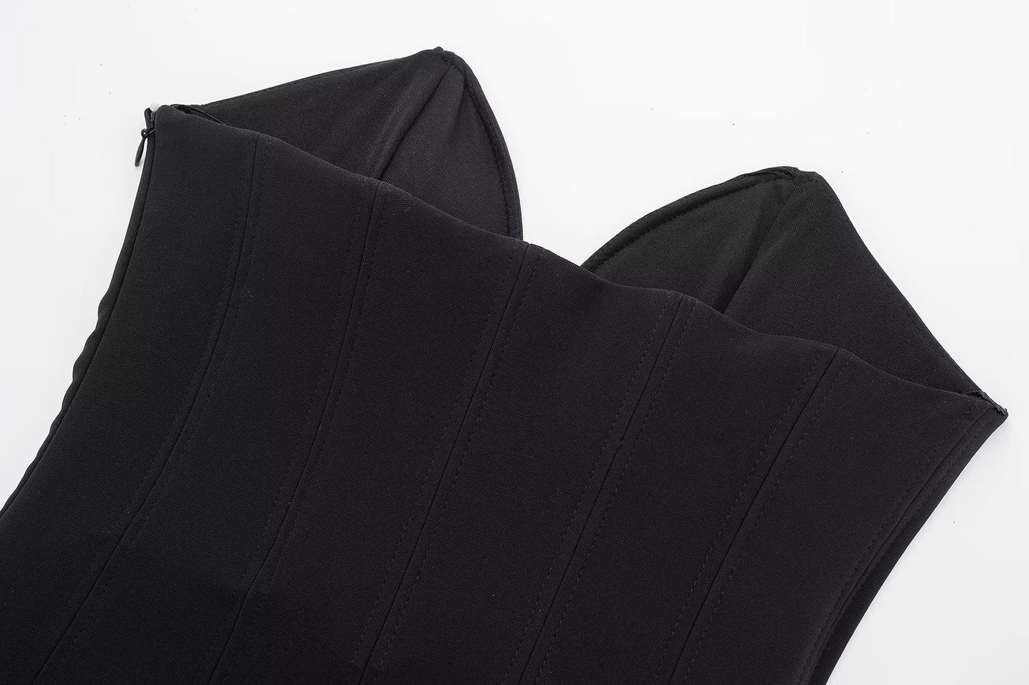 Black Heart Shape Collar Off-the-shoulder Design Jumpsuit