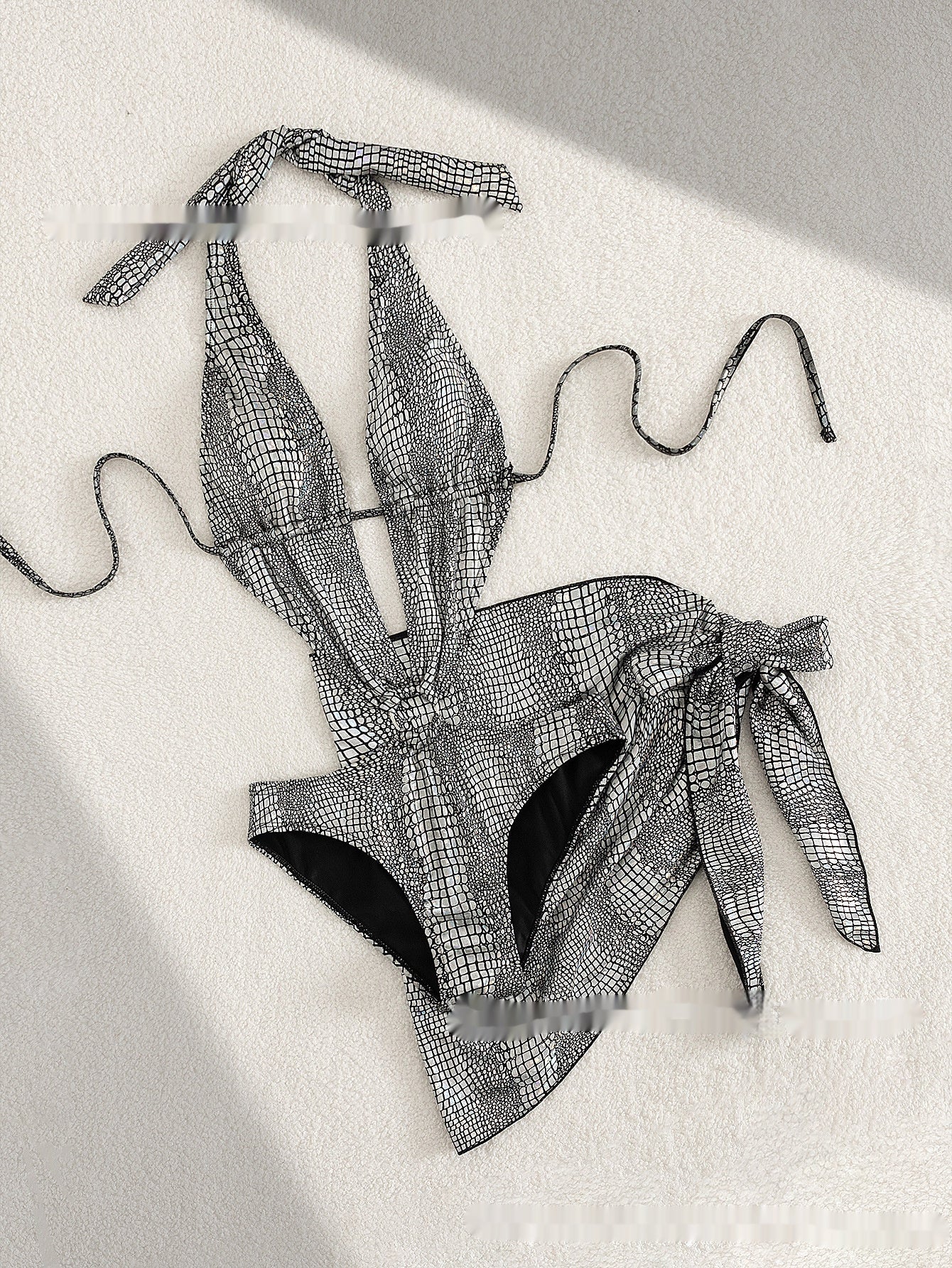 Beach Hot Spring Serpentine V-neck One Piece Swimsuit Lace-up