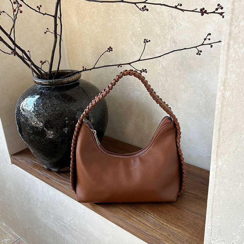 Advanced Texture Fashion Crescent Armpit Bag