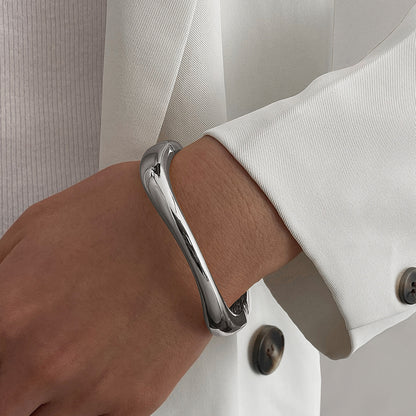 Women's Exaggerated Metal Glossy Surface Bracelet