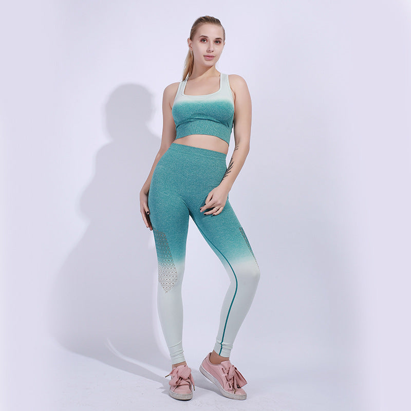 Seamless Yoga Suit Female Gradient Color Outdoor Running Sports Breathable Sweat-absorbent