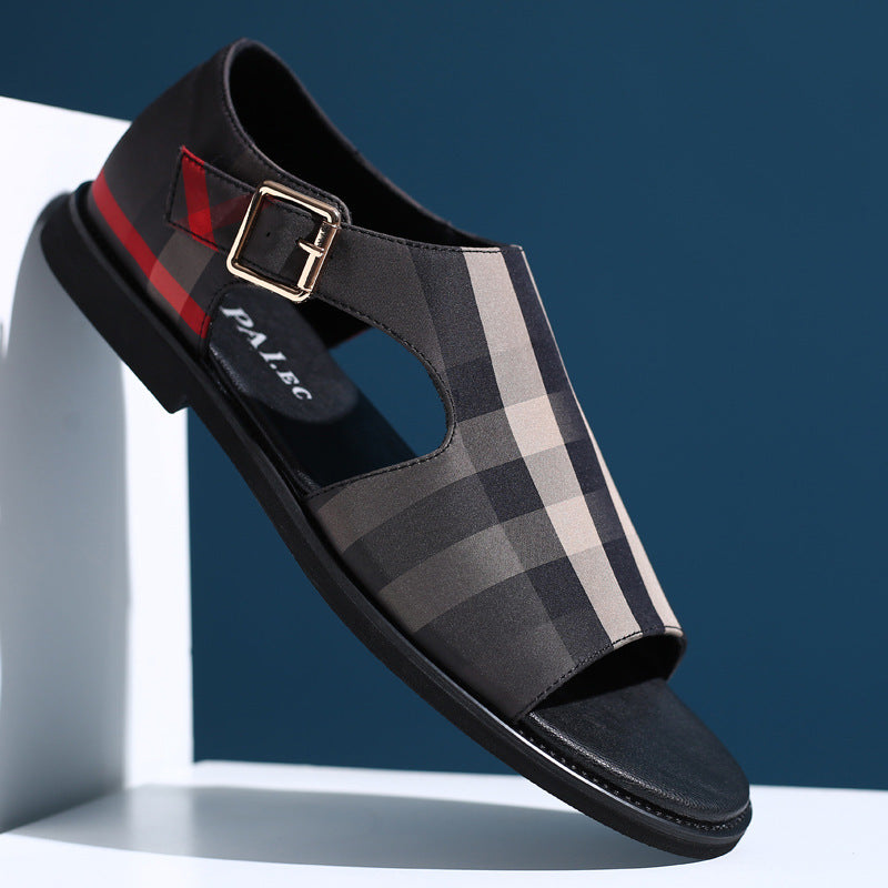 Wear Outdoor Sandals For Outdoor Driving In Summer