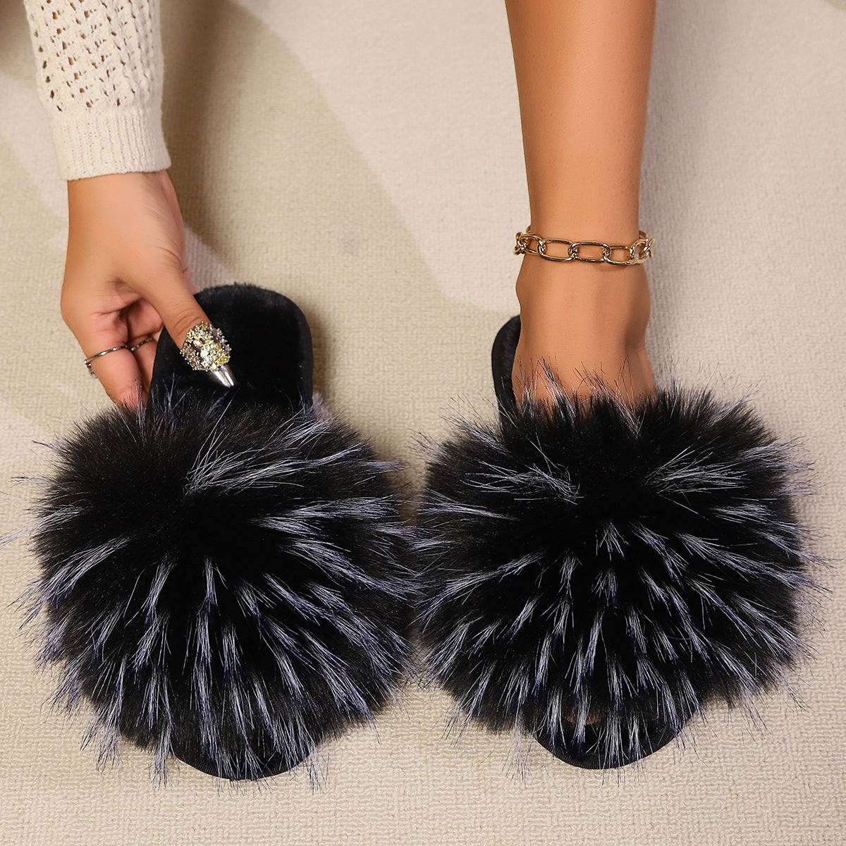 Female Casual Raccoon Fur Grass Slippers