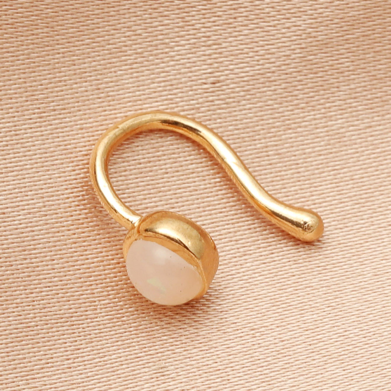 Non-perforated U Nose Clip