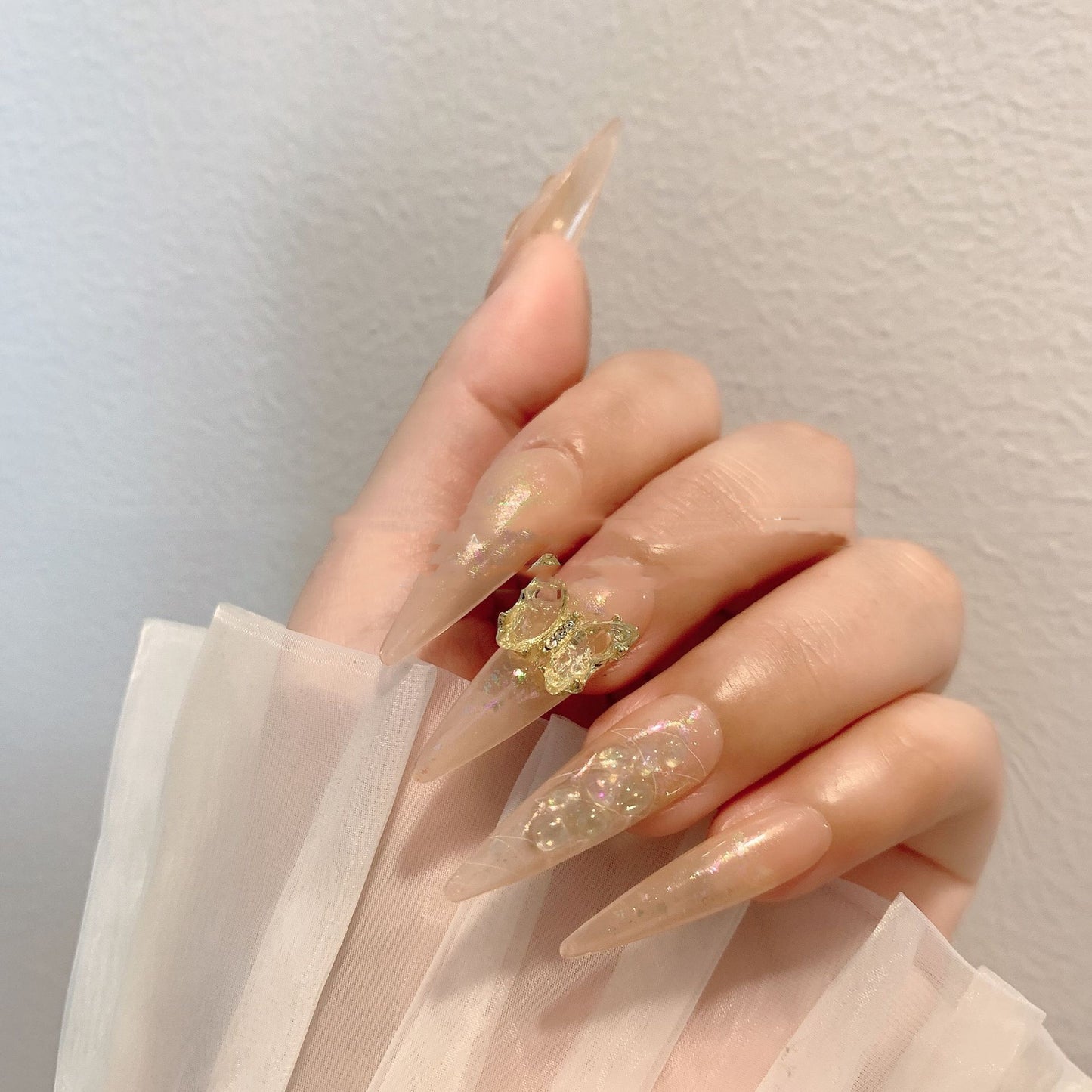 Advanced Wind Sensitive Luxury Nail Enhancement