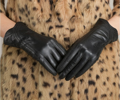 Women's Fashion Winter Warm Gloves Real Lamb Leather Handmade Curve Sheepskin Gloves